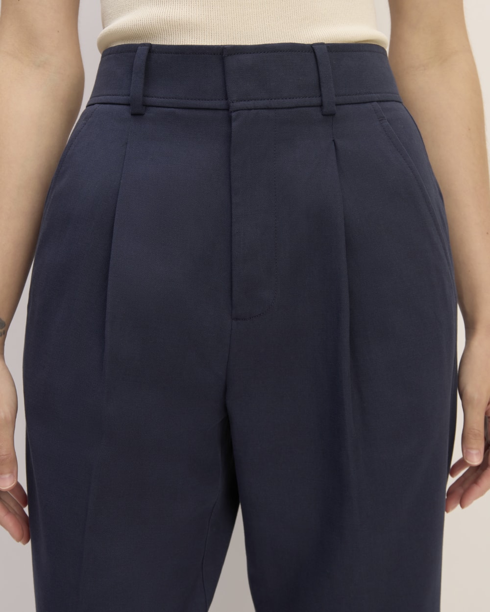 The Draper Tapered Pant in Buttersmooth | Navy