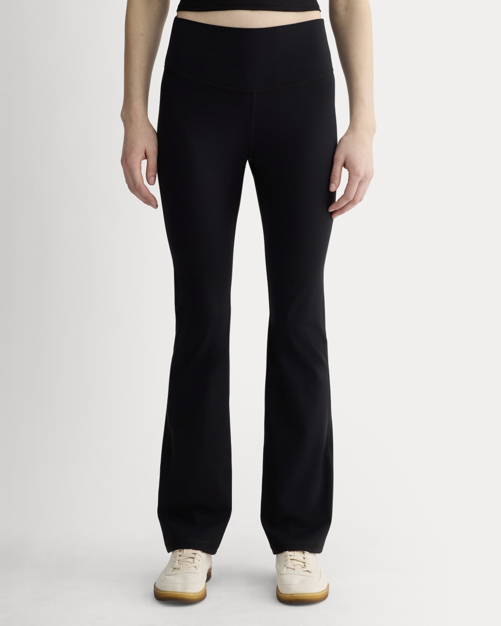 The Perform Flare Legging | Black
