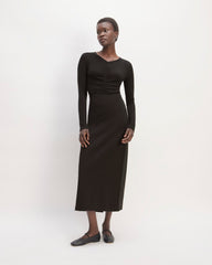 The Ruched V-Neck Tee in Butterluxe | Black