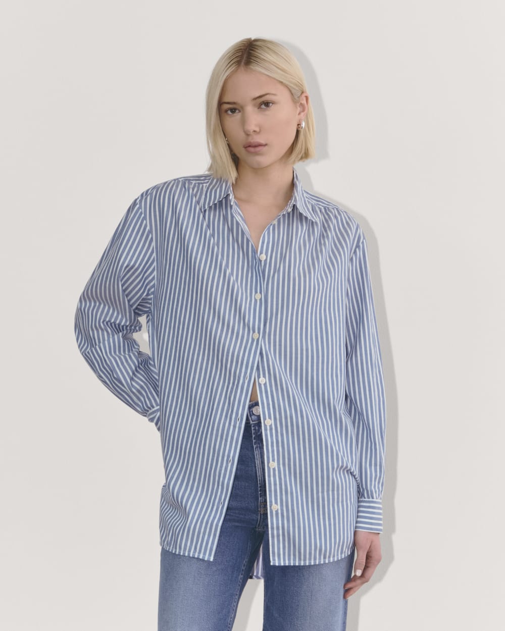 The Gathered Shirt in Silky Cotton | Bone / Mazarine Blue