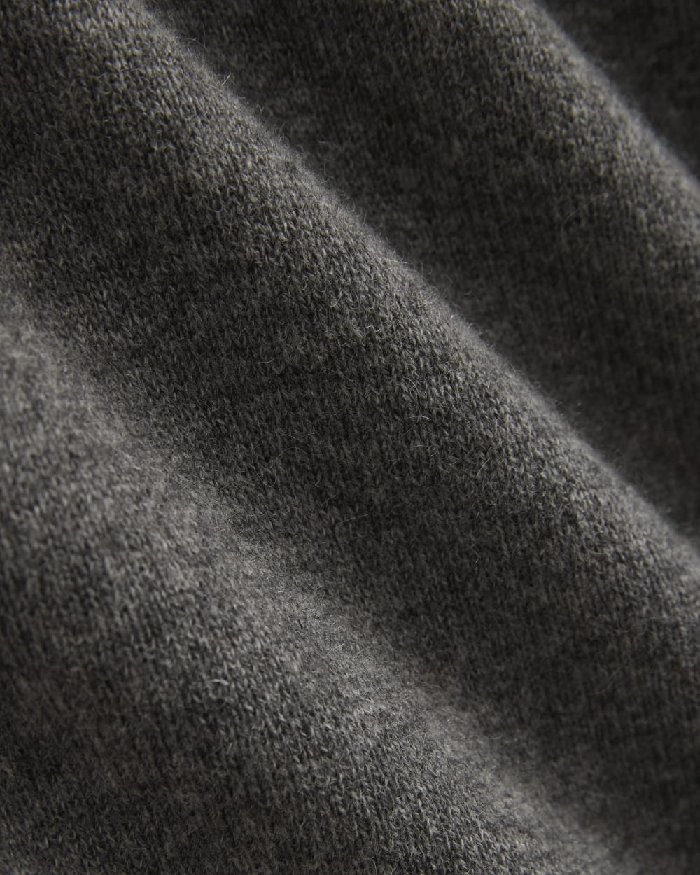 The Classic V in Cashmere | Heather Charcoal