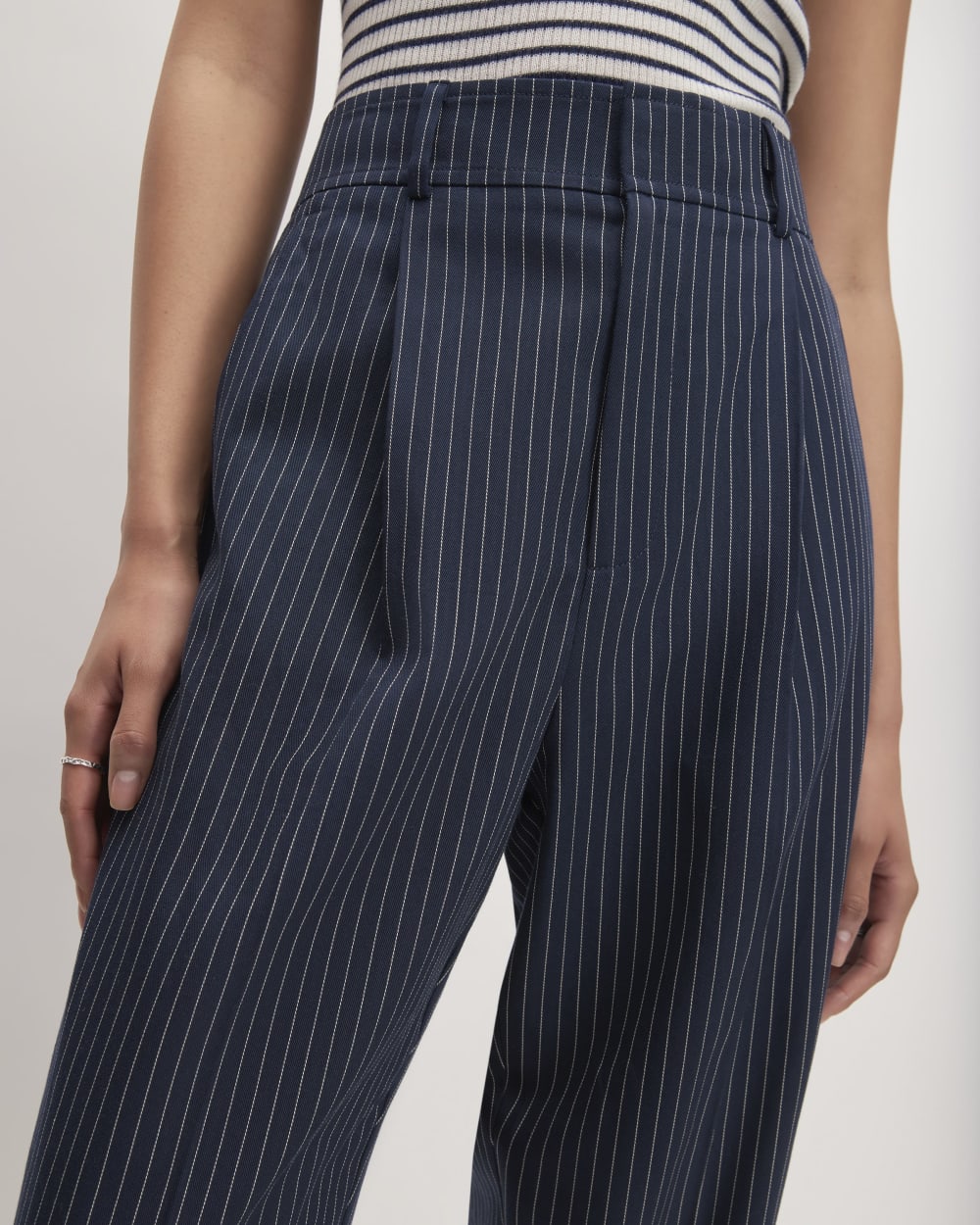 The Draper Tapered Pant in Buttersmooth | Navy / Bone