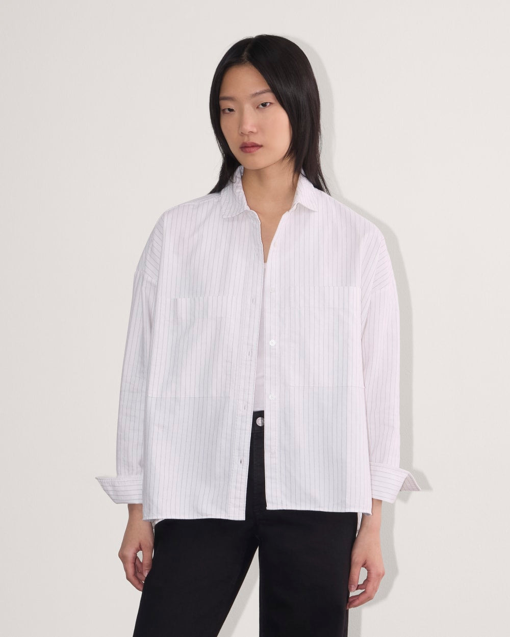 The Boxy Oxford | White / Black