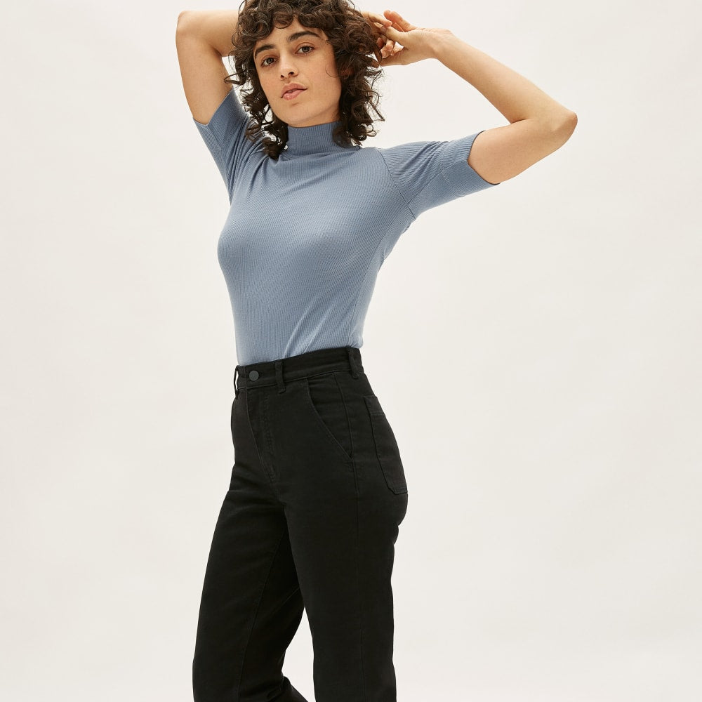 The Straight-Leg Crop | Black | Regular