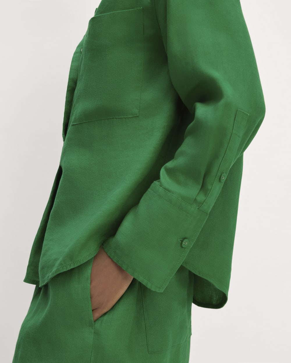 The Popover Shirt in Linen | Grass Green